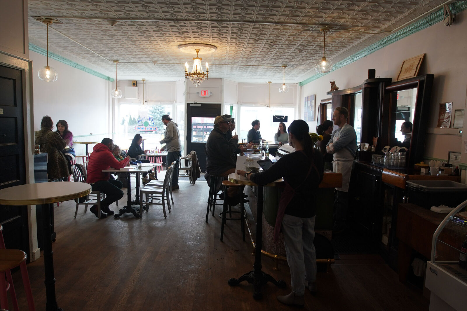 Lunch crowd at Café Bar Moriarty